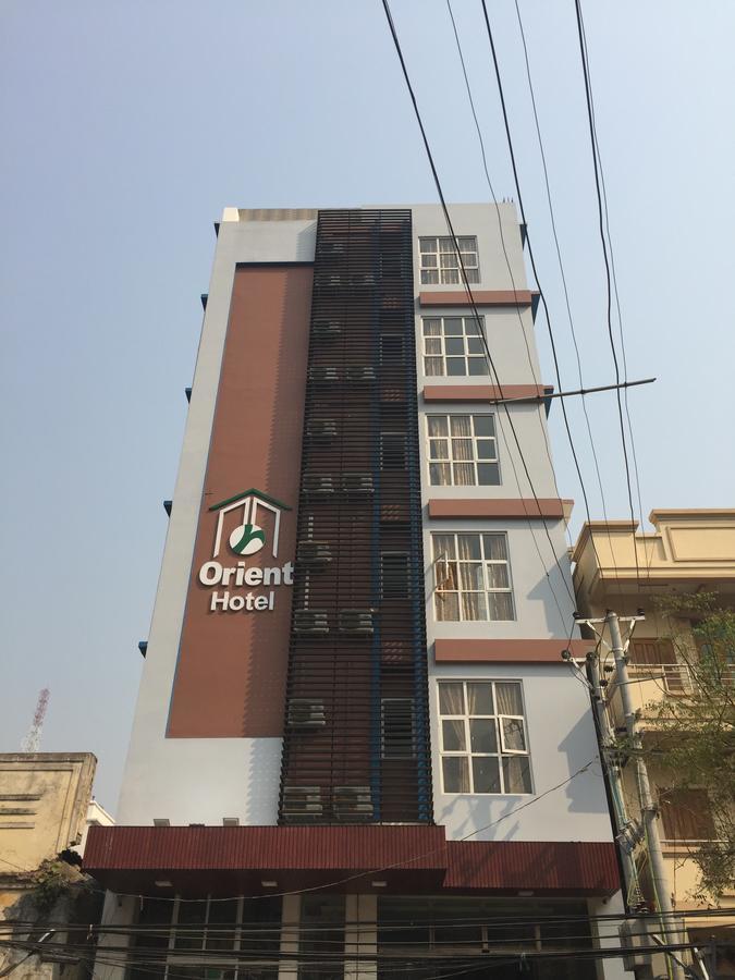 Orient Hotel Mandalay Esterno foto