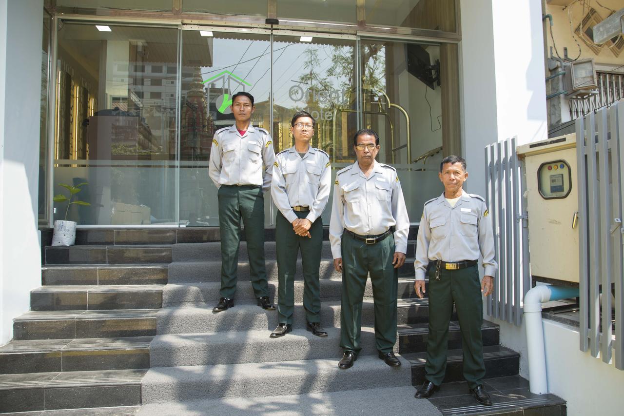 Orient Hotel Mandalay Esterno foto