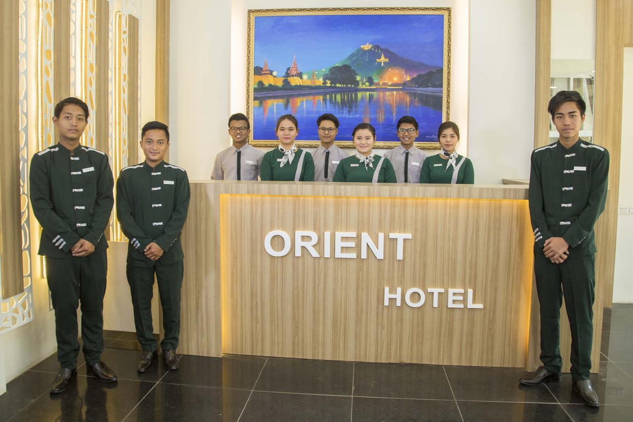 Orient Hotel Mandalay Esterno foto